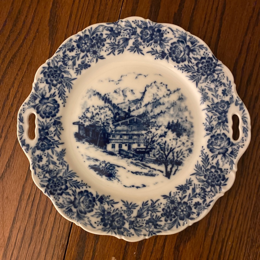 Seltmann Weiden Bavaria Theresia “Heimatland” Blue & White Handled Plate
